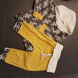 Baby boy 2 pc outfit yellow Stylish 6-9 mth comfy!
